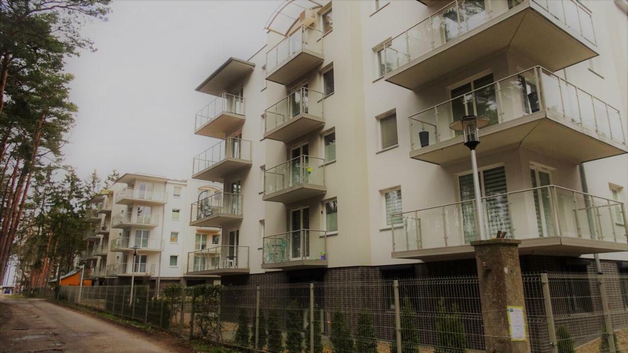 Nadmorska Dziupla Apartman Dziwnówek Kültér fotó